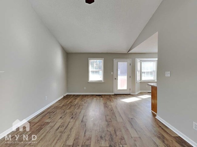 Photo - 4021 Rockside Hills Dr