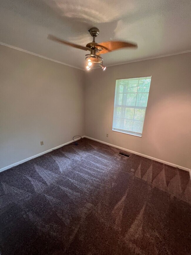 Photo - 1910 Rhonda Dr