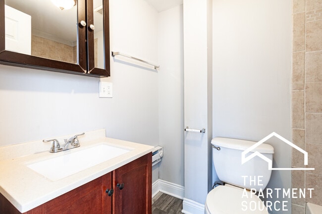 Photo - 3451 N Sheffield Ave