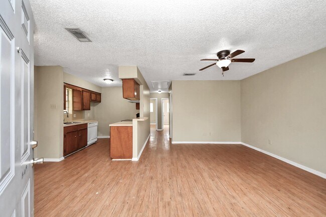 Photo - 1006 Perry St