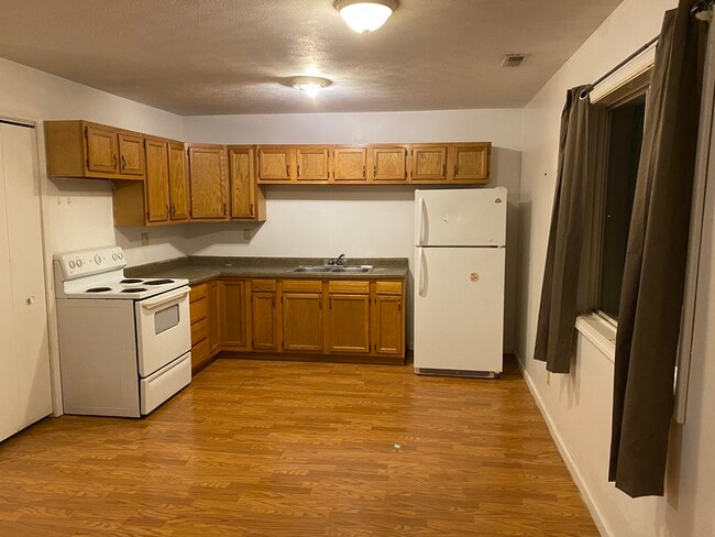 Photo - 1037 8th St NW Unidad 1037