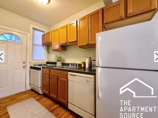 Photo - 628 W Barry Ave Unit 3