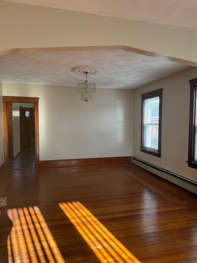 Photo - 29 Willard St