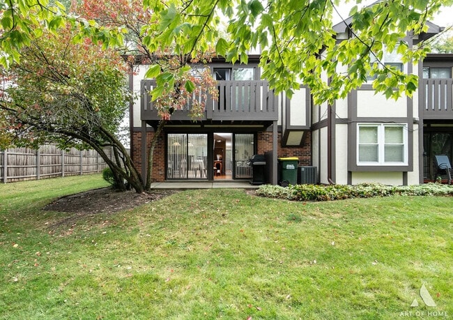 Photo - 2950 Northampton Dr