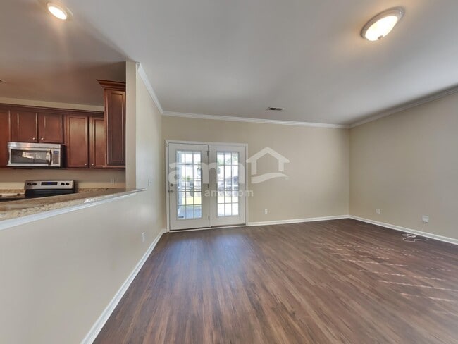Photo - 104 Brick Greens Ct