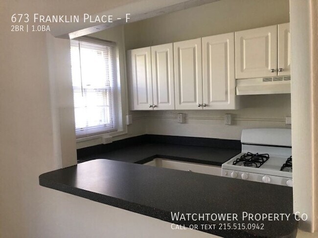Building Photo - 673 Franklin Pl Unit F