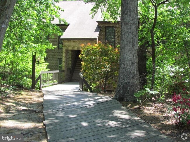 Building Photo - 44691 White Oak Ct Unit 7A OR 507 Rental