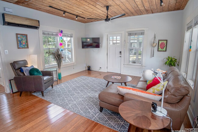 Photo - 311 Alamosa Ave