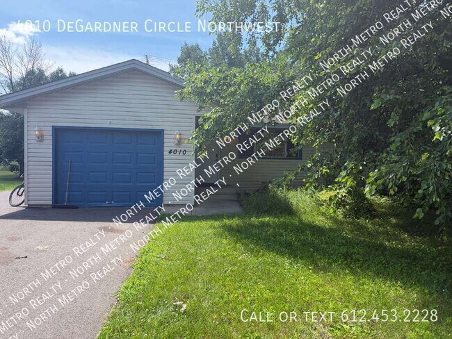 Photo - 4010 DeGardner Cir NW