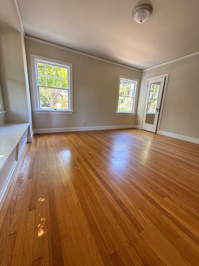 Photo - 1808 Sanchez Ave