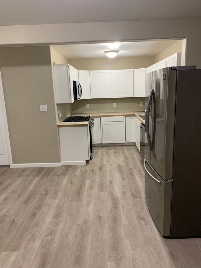 Photo - 1568 N Williwaw Way Unidad #2