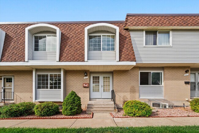Photo - 651 S Xenon Ct