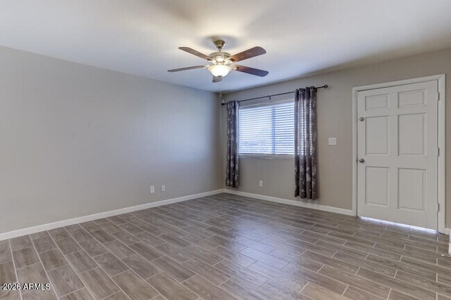 Photo - 1527 W Huntington Dr