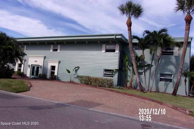 Photo - 220 Columbia Dr Unidad 17 Rental