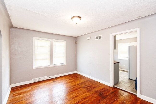 Photo - Amazing 3 Bed 1 Bath Home