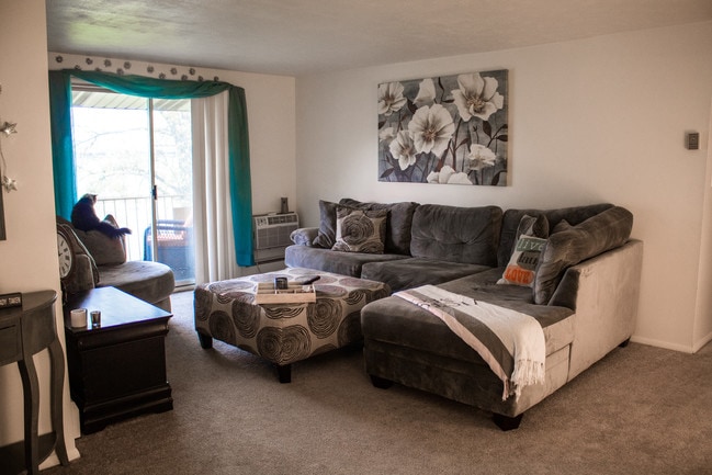 Kingston Place Apartments