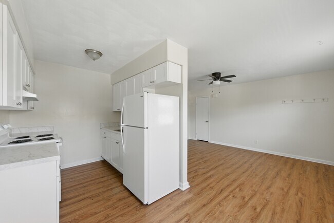 Photo - 711 Easy St Unit 2