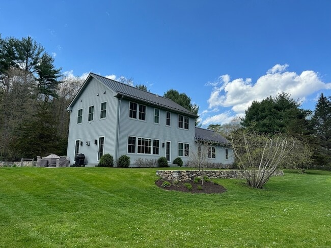 Photo - 126 River Rd