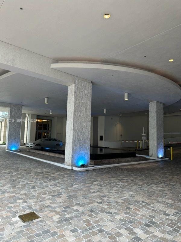 Building Photo - 1050 Brickell Ave Unit 1014