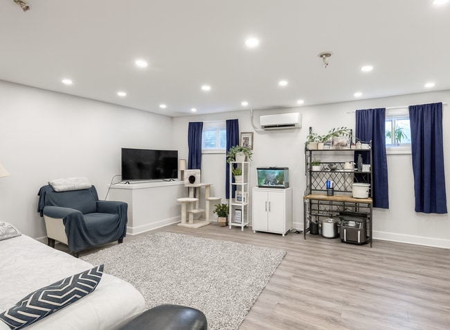 Photo - 276-276 Lincoln St Unit Rear