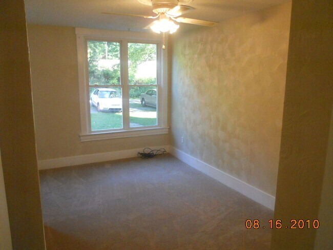 Photo - Woodlawn Unit 2