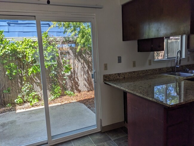 Photo - 250 N 5th St