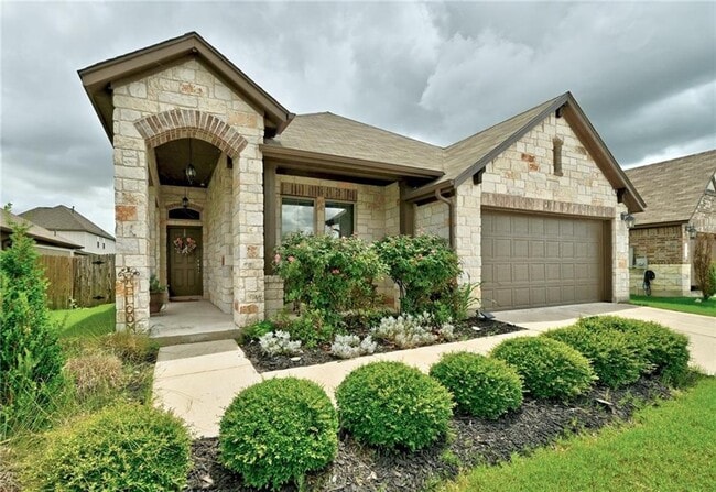 Building Photo - 2005 Alyssas Dr