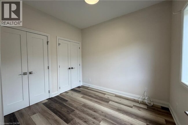 Photo - 261 Belmont Ave W
