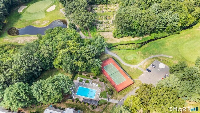 43 Great Meadow Ln
