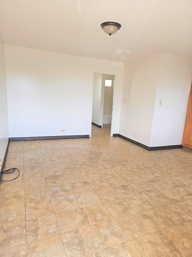 Photo - 94-961-961 Kahuamoku Pl