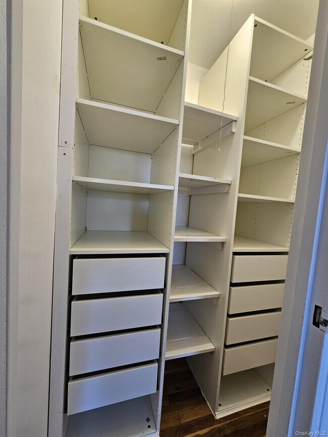 Photo - 1259 E 68 St