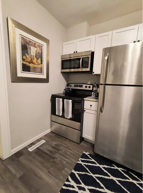 Photo - 607 7th Ave SE