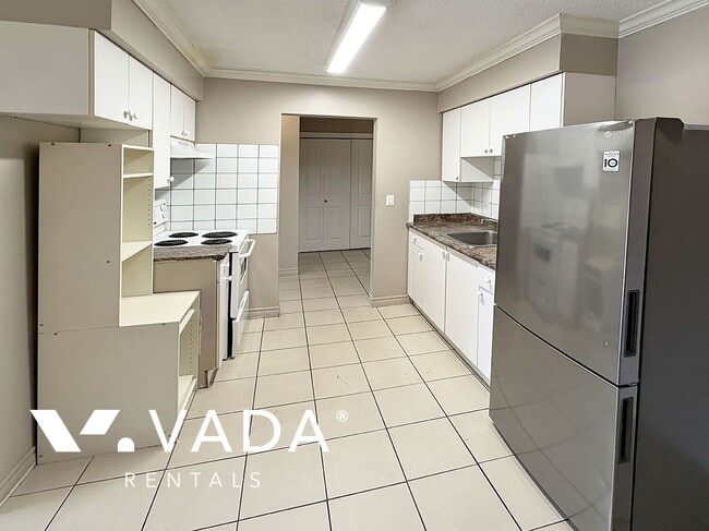 1 BR APT Rental 303-9405 120th Street, North Delta: VADA