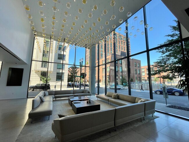 Photo - Spacious Vista Pearl Condo with Bonus Den, Stunning Views and Fabulous Amenities Unit 1710