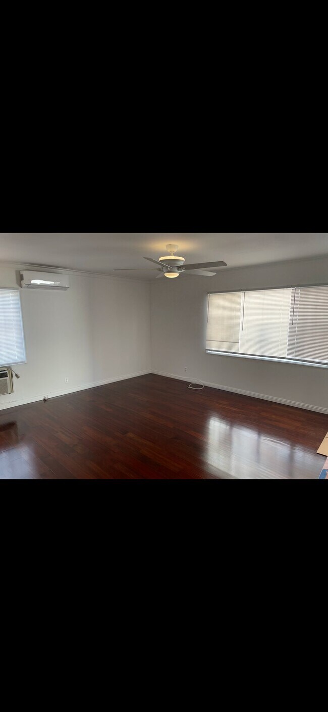 135 S Orlando Ave
