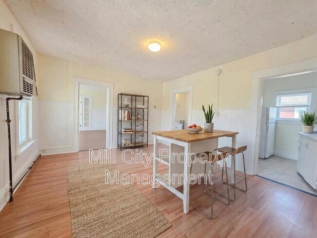 Photo - 126 Harrison St