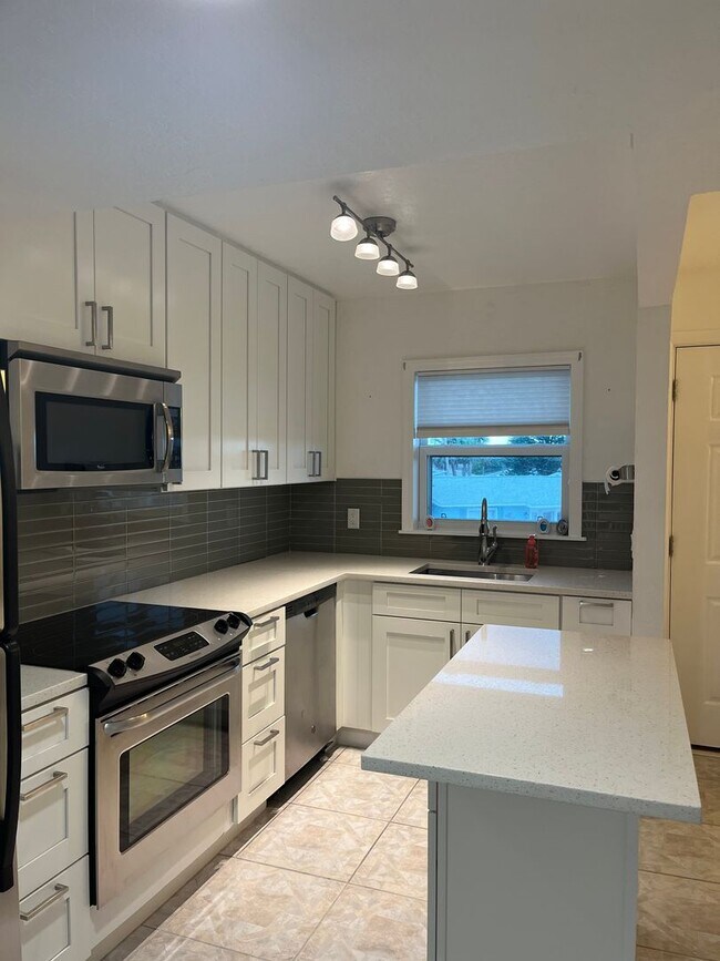 Photo - Beautiful Condo with Ocean Views