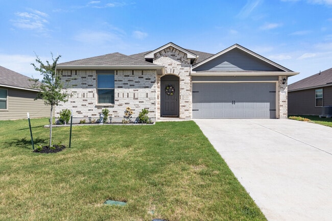 Building Photo - 7017 Canadian Dr