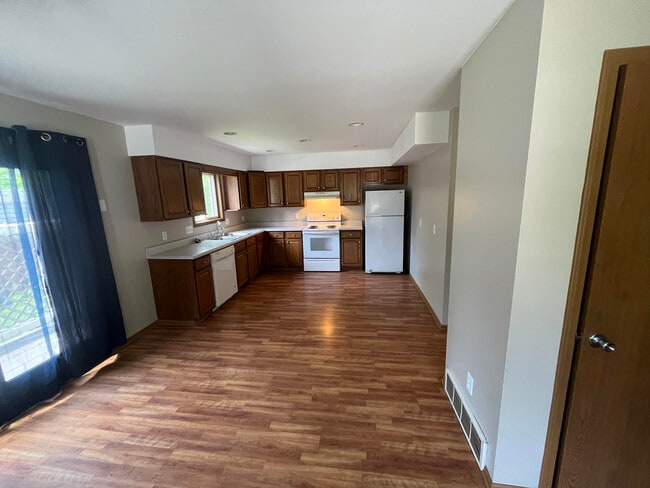 Photo - 6940 Shattuck Rd