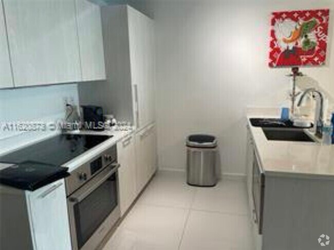 Building Photo - 501 NE 31st St Unit Paraiso Bayview Rental