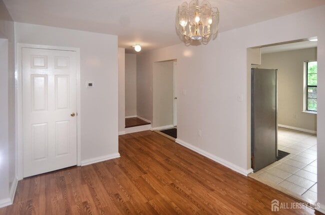 Photo - 202 Hidden Village Dr