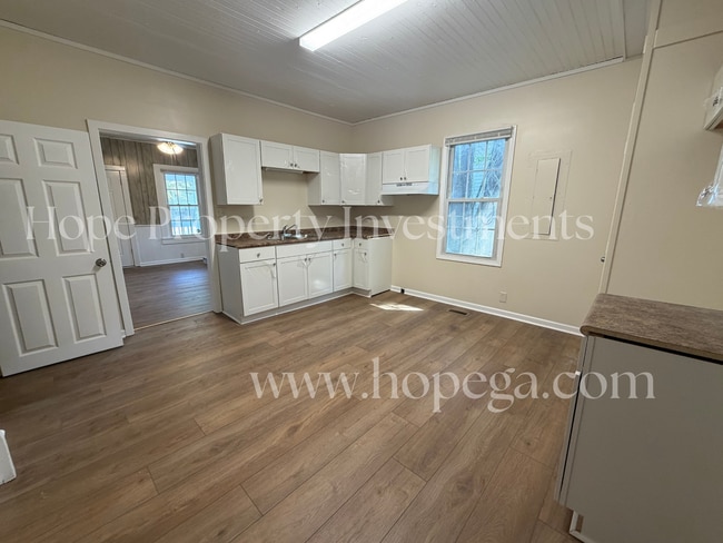 140 Grady Smith St