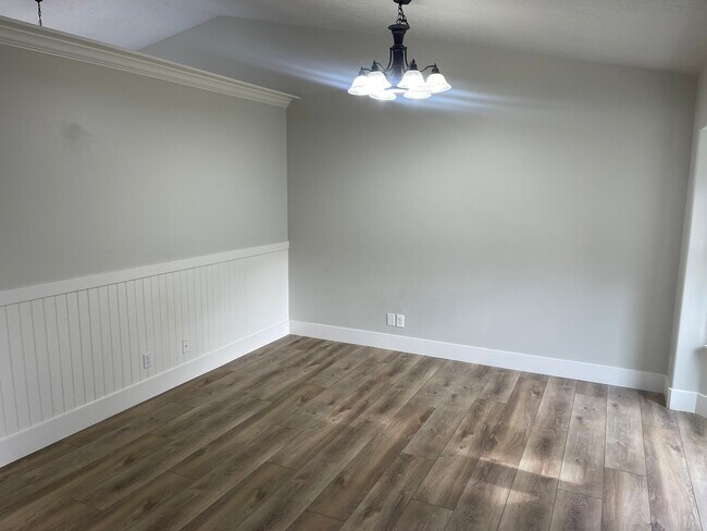 Photo - 1564 N 250 W
