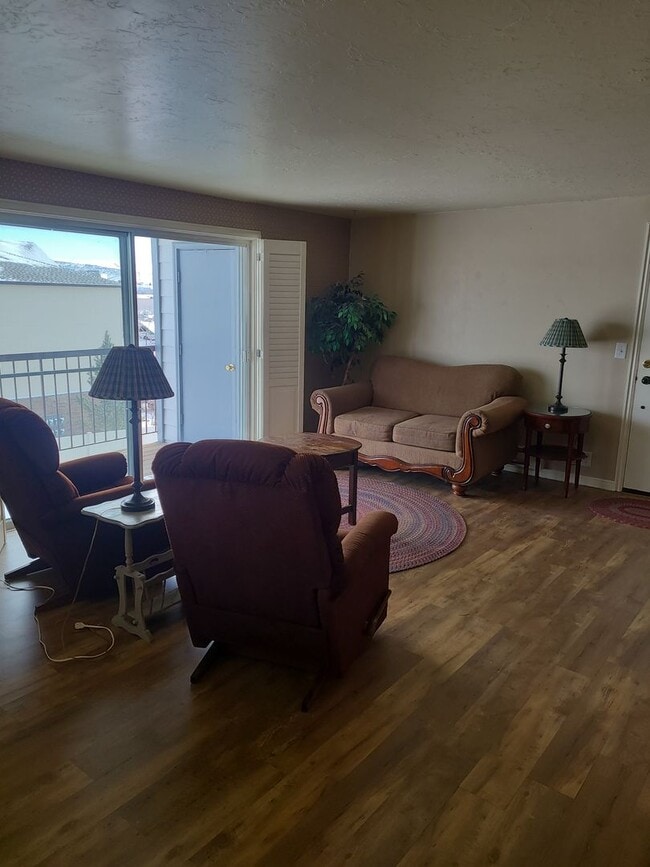 Building Photo - 2916 Plumtree Dr