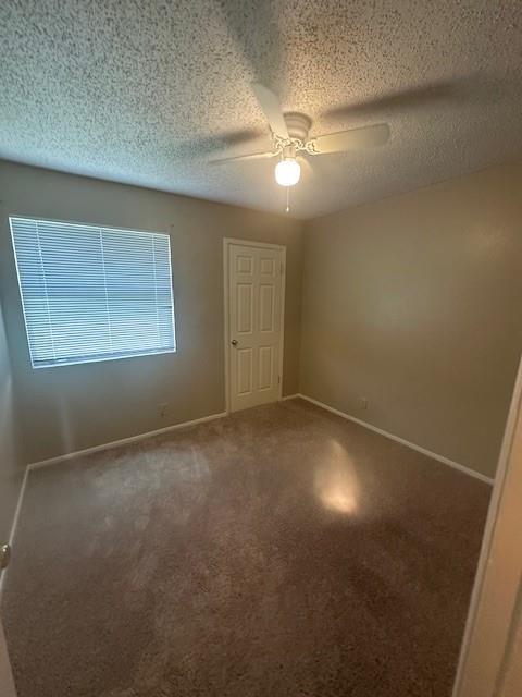 Photo - 9902 Roxanna Dr