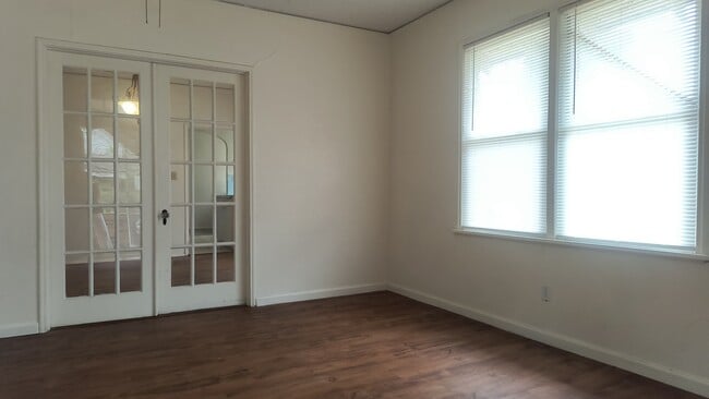 Photo - 101 W 17th Ave