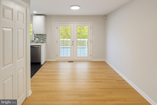 Photo - 3910 Canterbury Way