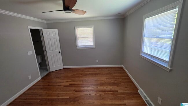 Photo - 955 3rd Ave NW