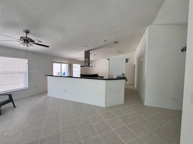 Photo - 18171 NW 18th St