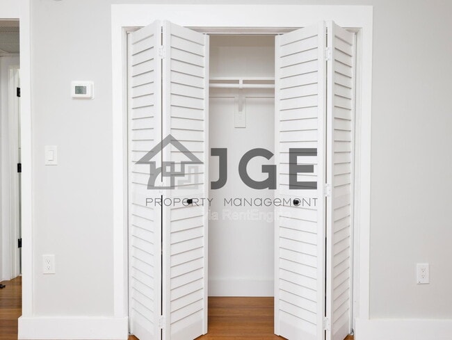 Photo - 270 NE 191st St Unit 103